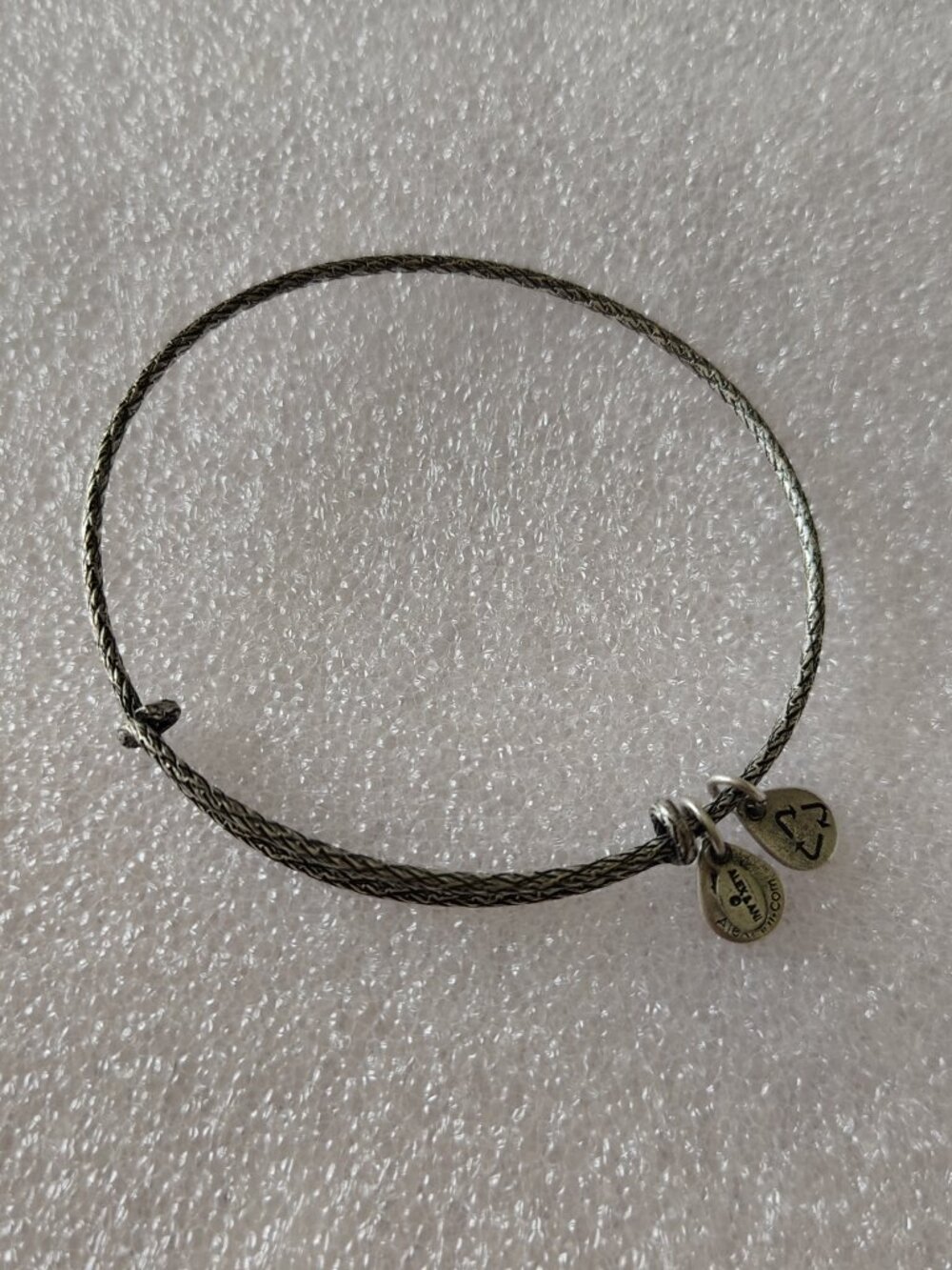 Alex And Ani Silver Bracelet Bangle 574